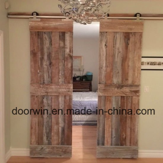 China Factory Finished Knotty Pine Larch Alder Wooden Door Kitcher Door Barn Door to Sale - China Knotty Alder Wooden Door, Pine Larch Wooden Door - Doorwin Group Windows & Doors