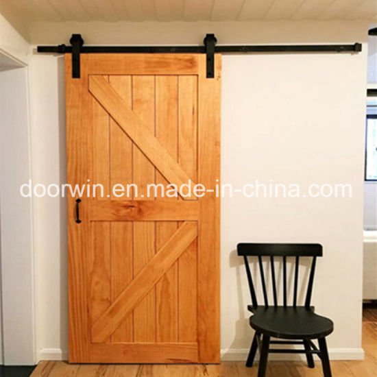 Custom-Made Solid Wood Interior Doors Room Door Designs Photo Sliding Barn Door to Sale - China Oak Wood Door, Interior Door — product image 0