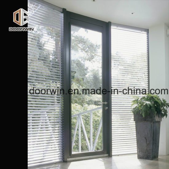 Solid Oak Wood Front Entrance Door with Built-in Blinds - China Door Front, Double Glazing Door — product image 0